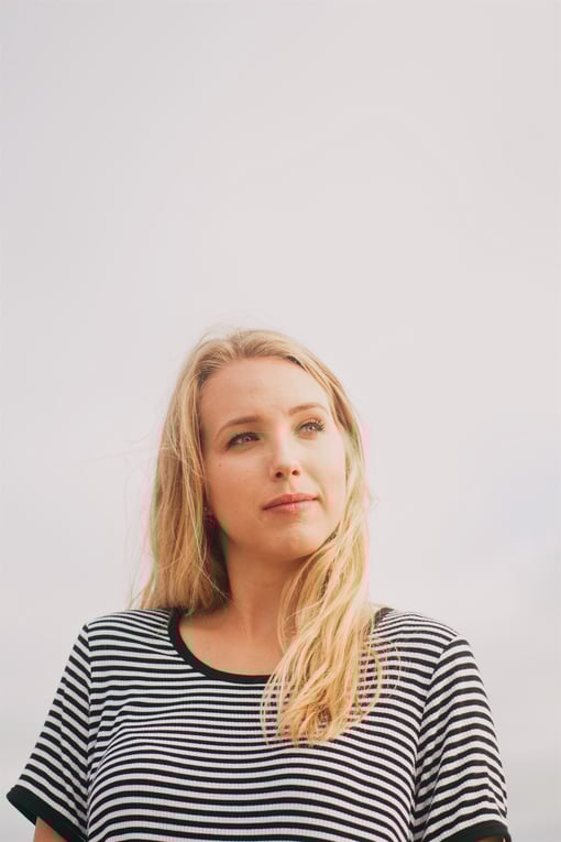 lindie-feuler-stock-portrait2